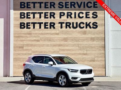 2021 Volvo XC40 T5 Momentum