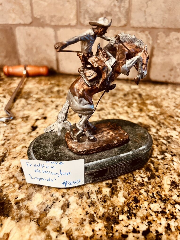 Legends Fredric Remington : Bronco Buster