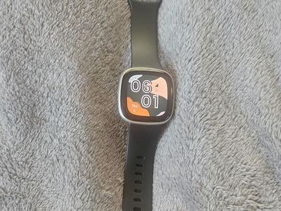 Google Fitbit Versa 4