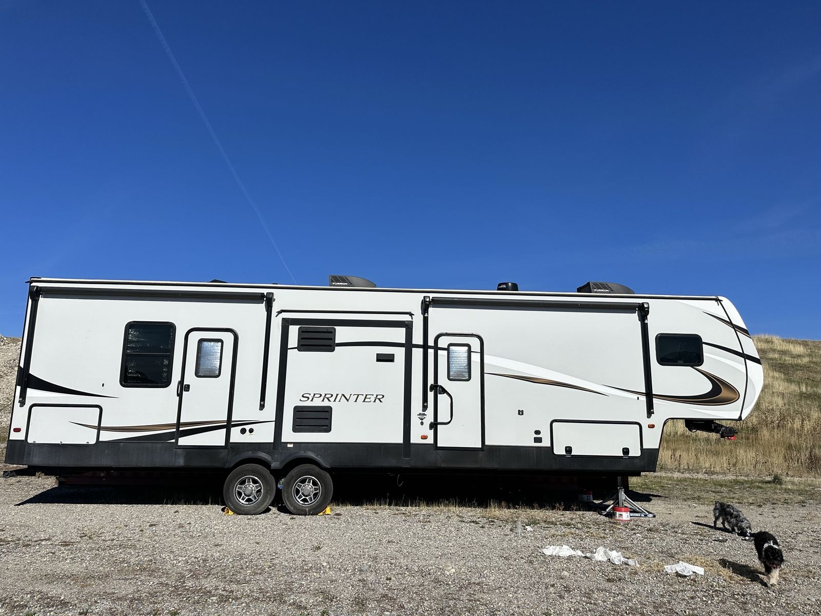 2021 Keystone Sprinter 35BH Bumper Pull Travel Trailer - Good Condition, 2 AC units