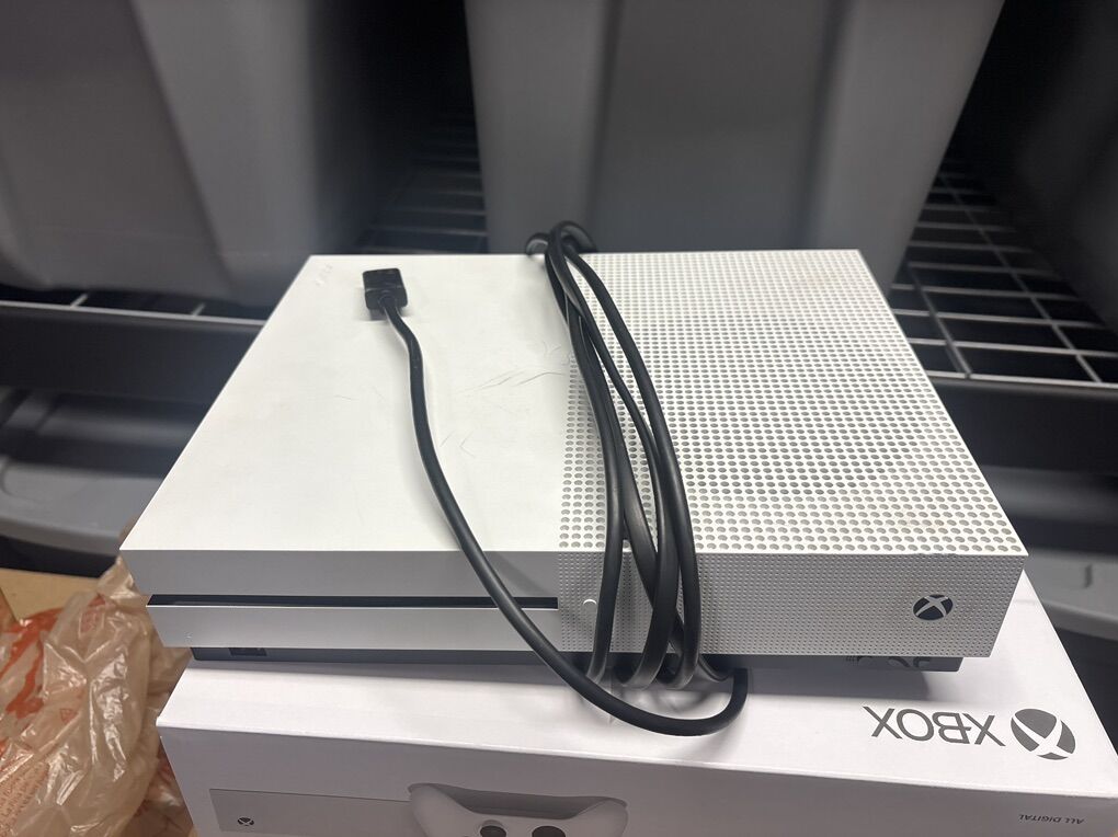 Xbox One S