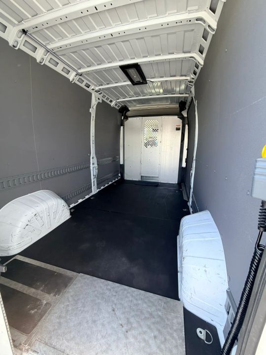 Main image 22