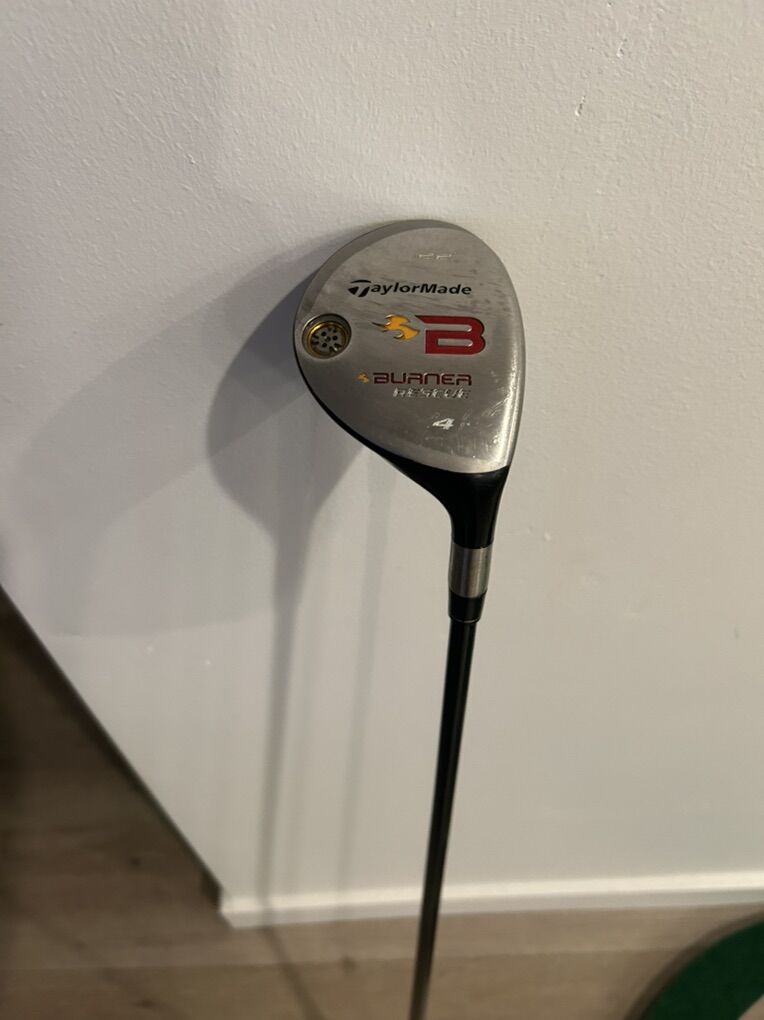 Taylormade Burner Rescue 4 Hybrid