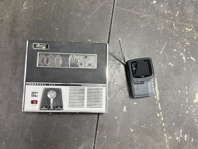 Vintage Concord 300 Reel-to-Reel Tape Player and Optimus Radio