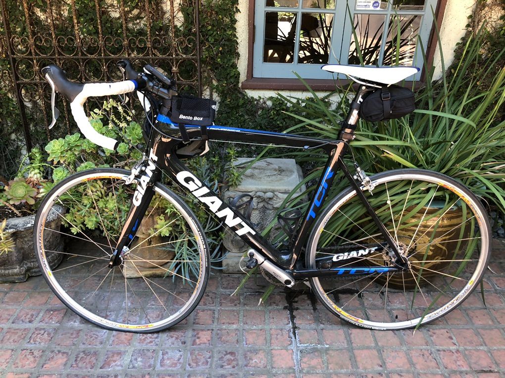 Giant TCR Carbon Road Bike - Large - Excellent Con