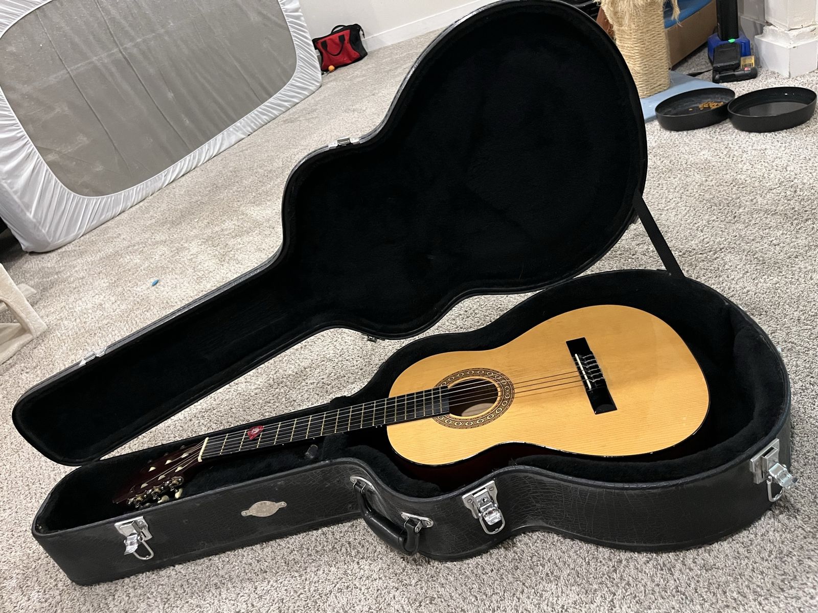 Acoustic Guitar with Hard Case and Pick
