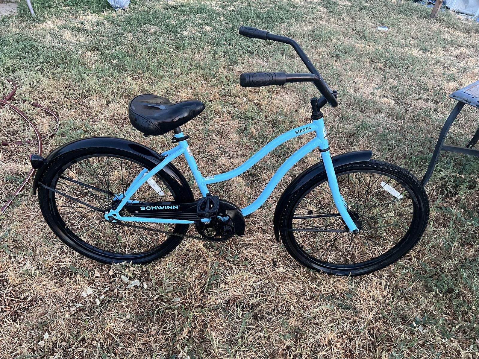 Schwinn Siesta Cruiser Bicycle - sky Blue