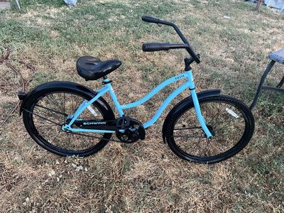 Schwinn Siesta Cruiser Bicycle - sky Blue