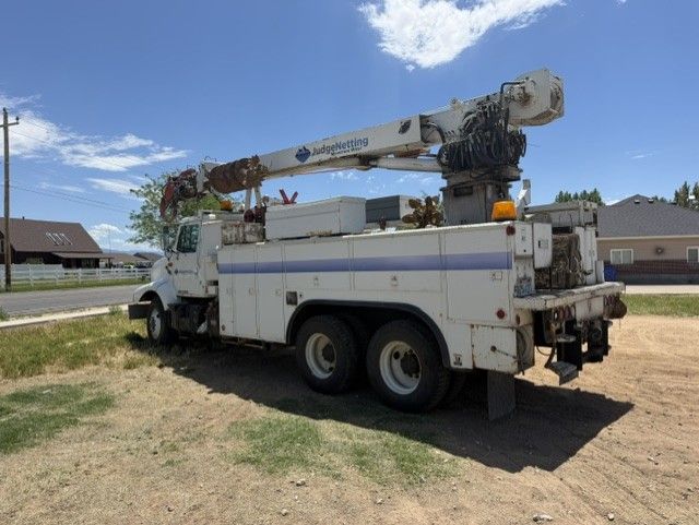 1999 International 2674 
