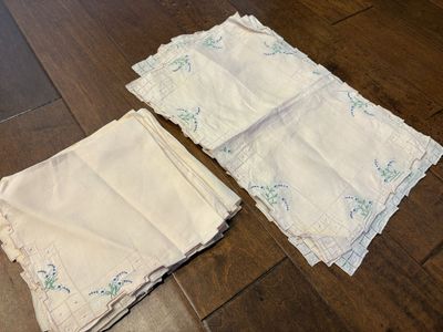 Vintage Pale Pink Napkins & Placemats w/ Blue Embroidery
