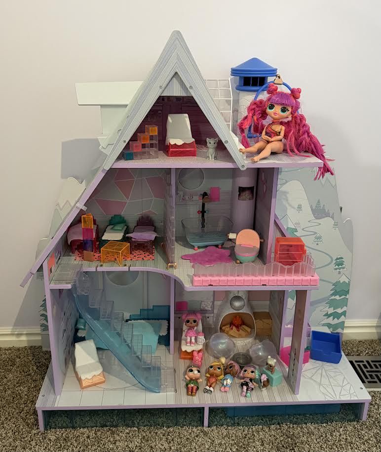 Dollhouse, LOL Chalet