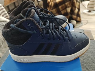 Adidas Hoops 2.0 Mid HardCourt Hi J - Size 7