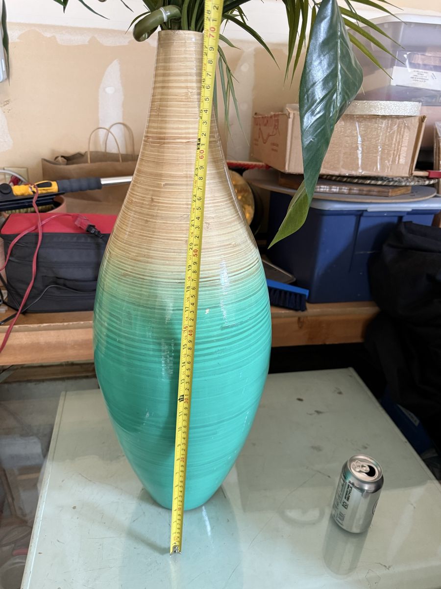 Main image 32
