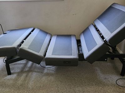 Adjustable Electric Bed Base and Twin XL Mattress (80x38x11)