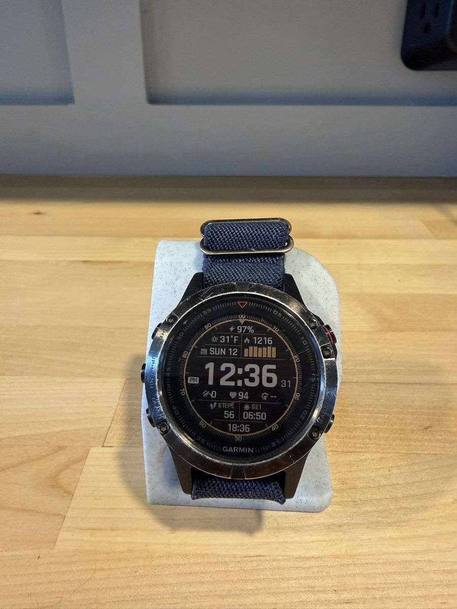 EXCELLENT Garmin Fenix 5 GPS Smartwatch, Slate Gray