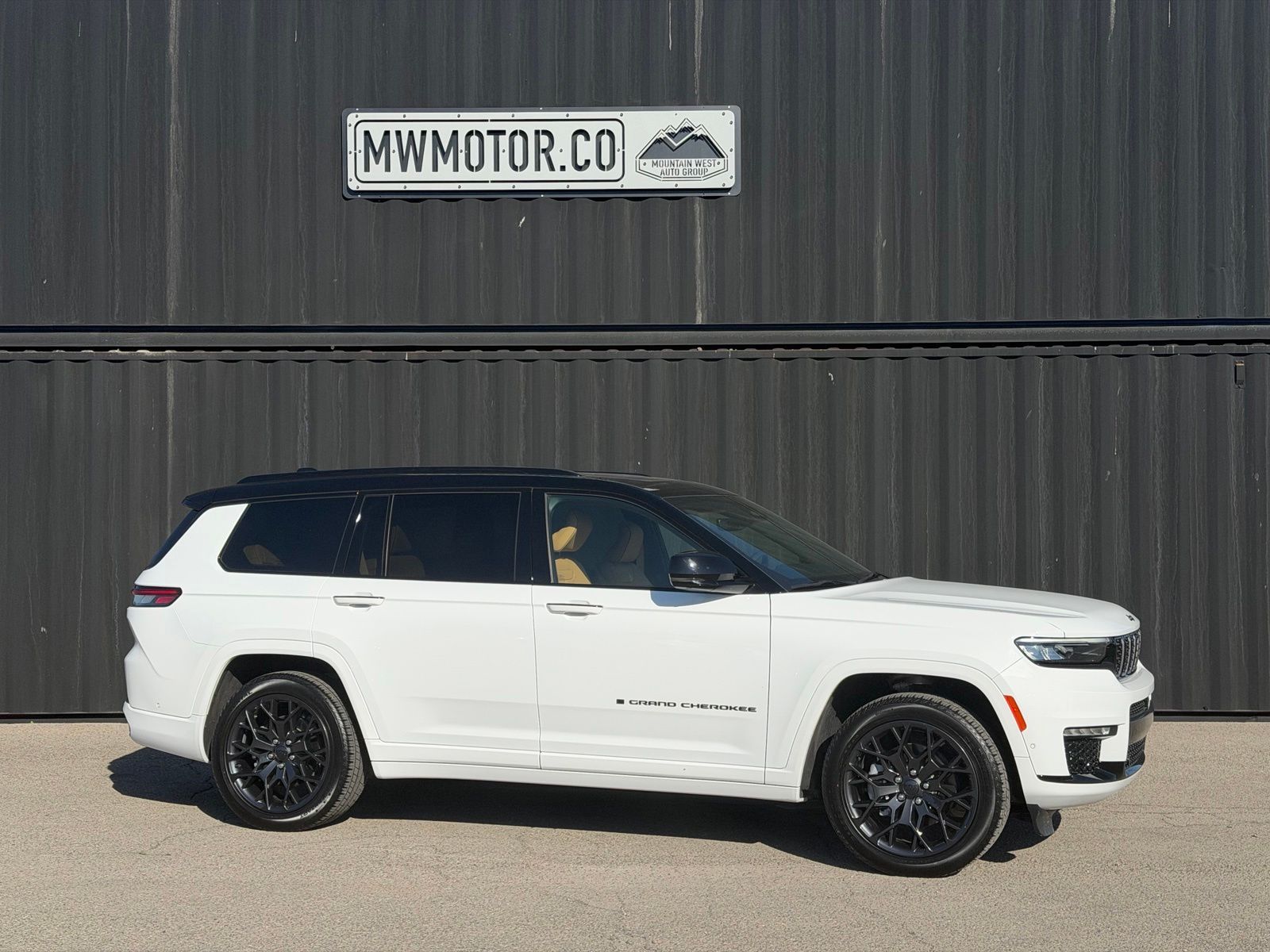 2025 Jeep Grand Cherokee L Summit Reserve