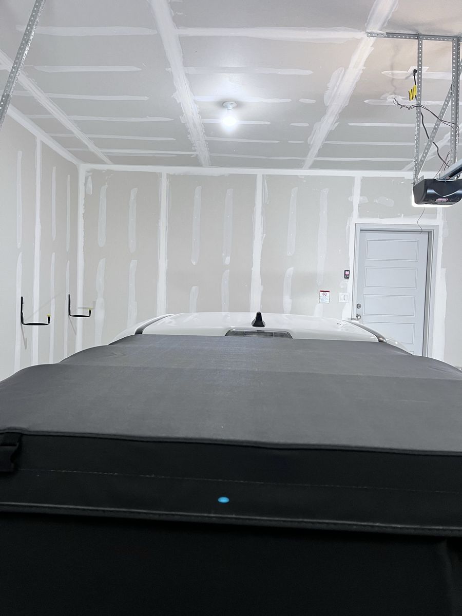 Main image 5