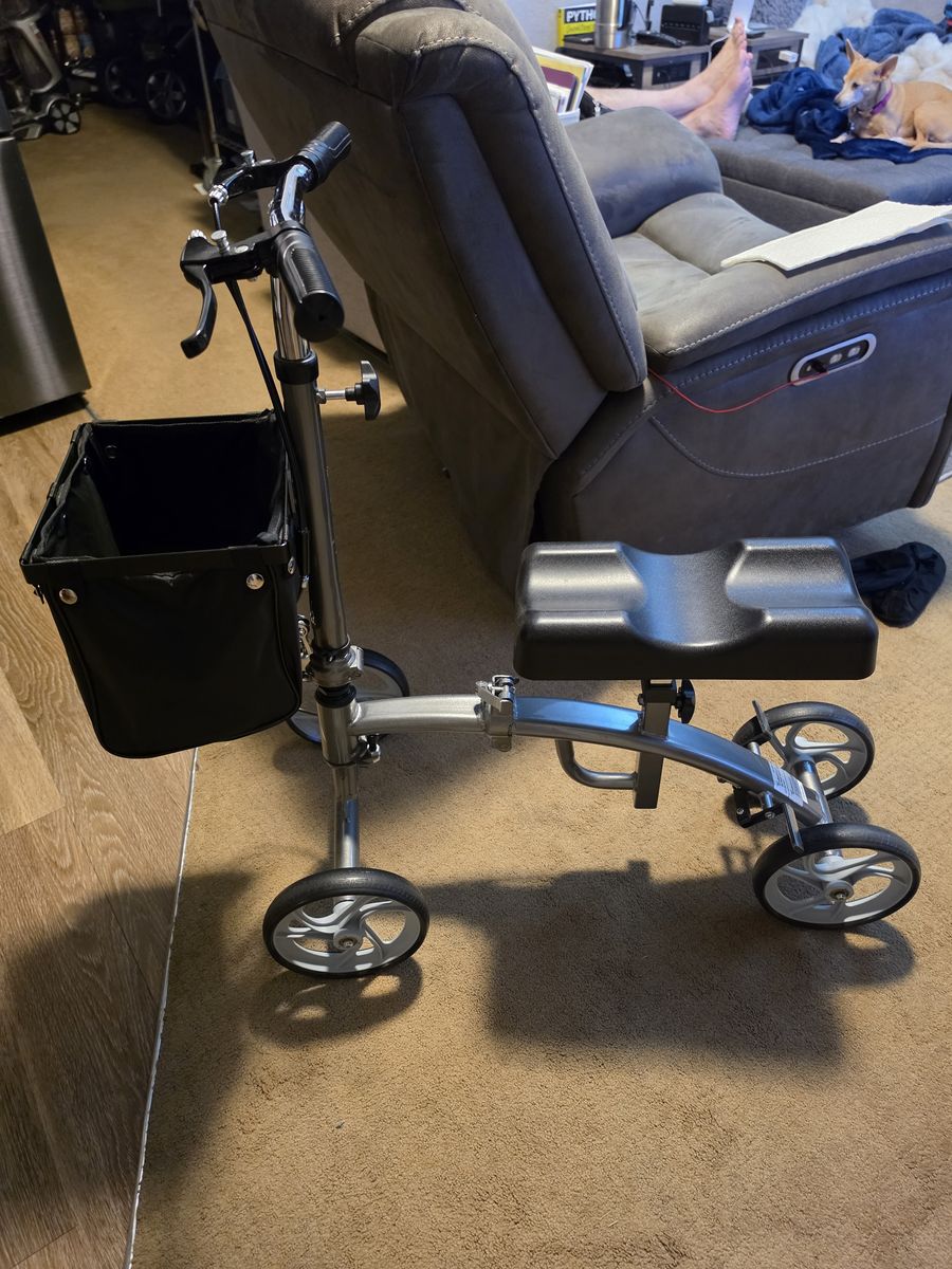 Cardinal Health CWAL240KS Knee Walker Scooter 300lbs Capacity w/ Basket