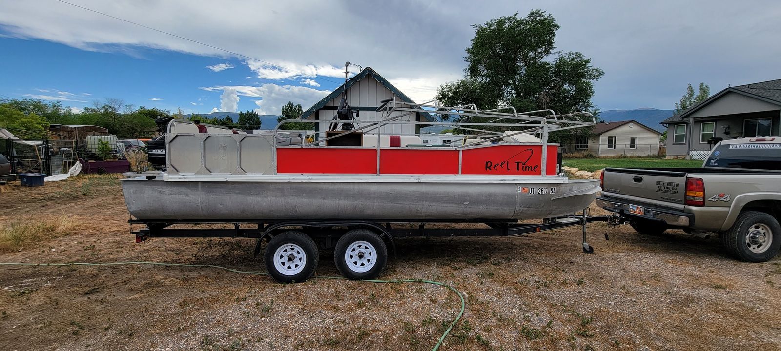 19 Foot pontoon