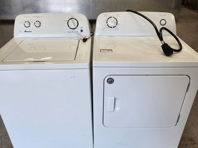 Amana White Top Load Washer & Electric Dryer Set - Used