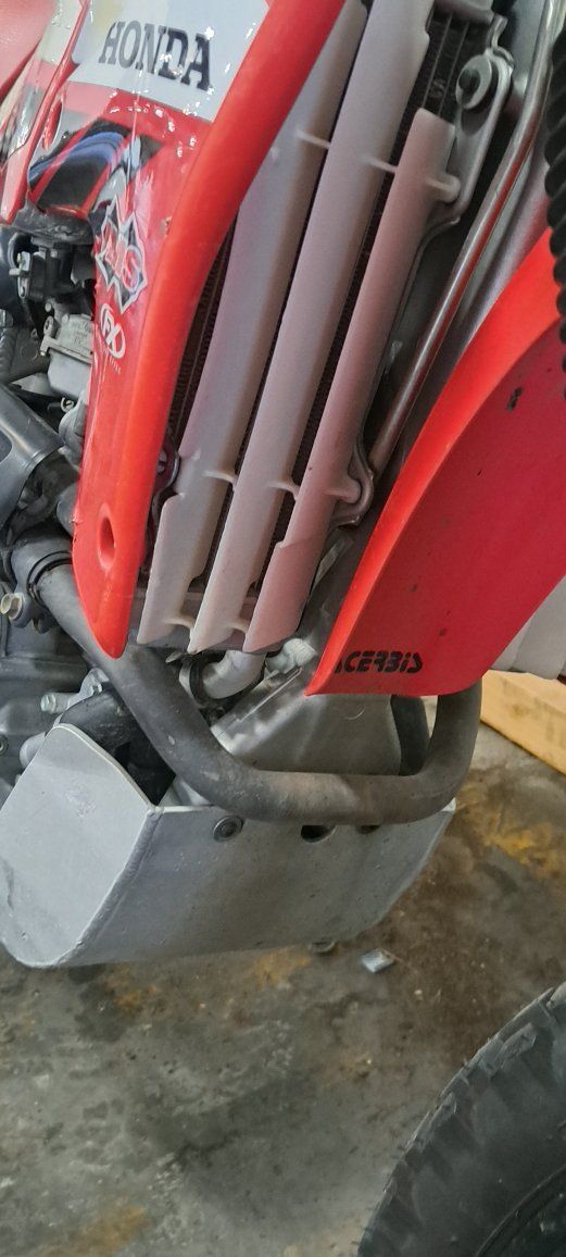 Main image 3