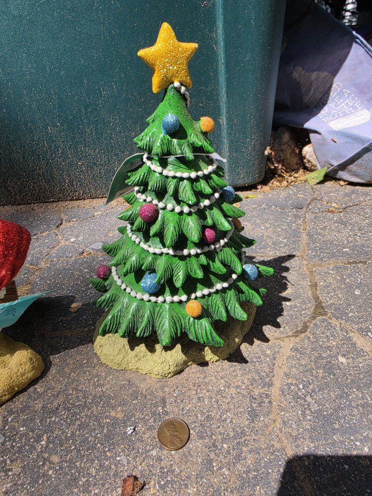 Main image 4