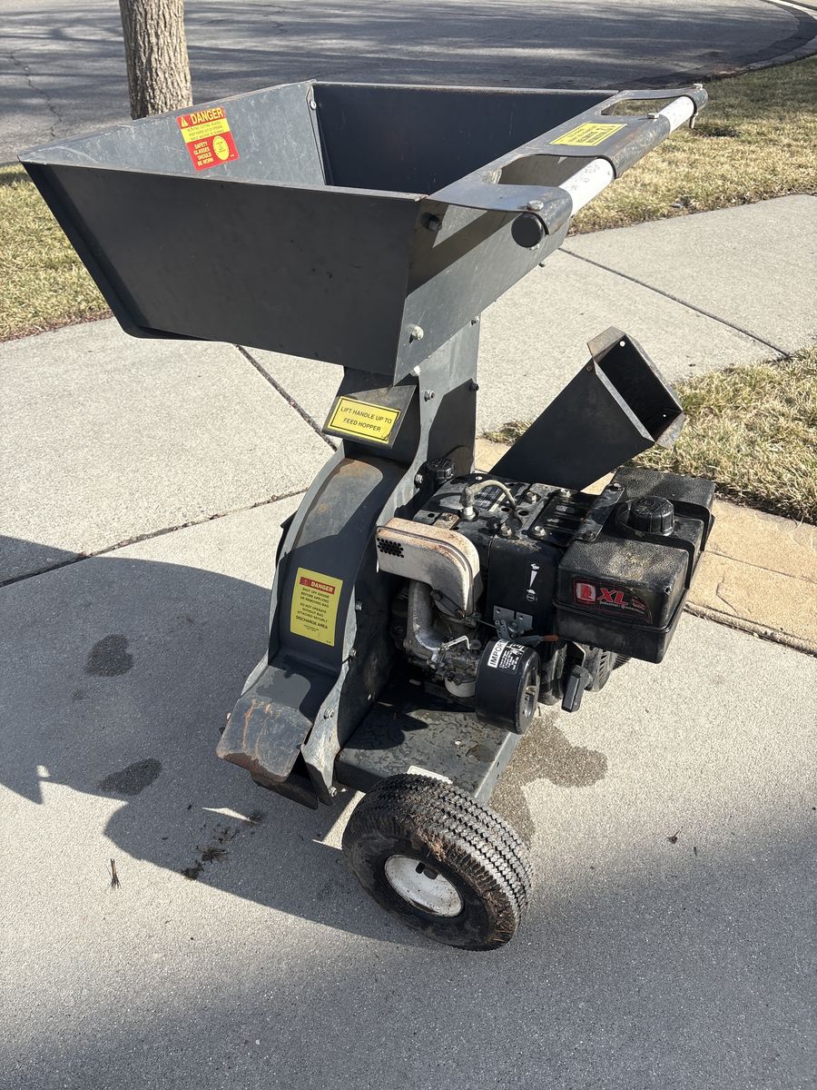 8HP Chipper Shredder Leaf Vacuum
