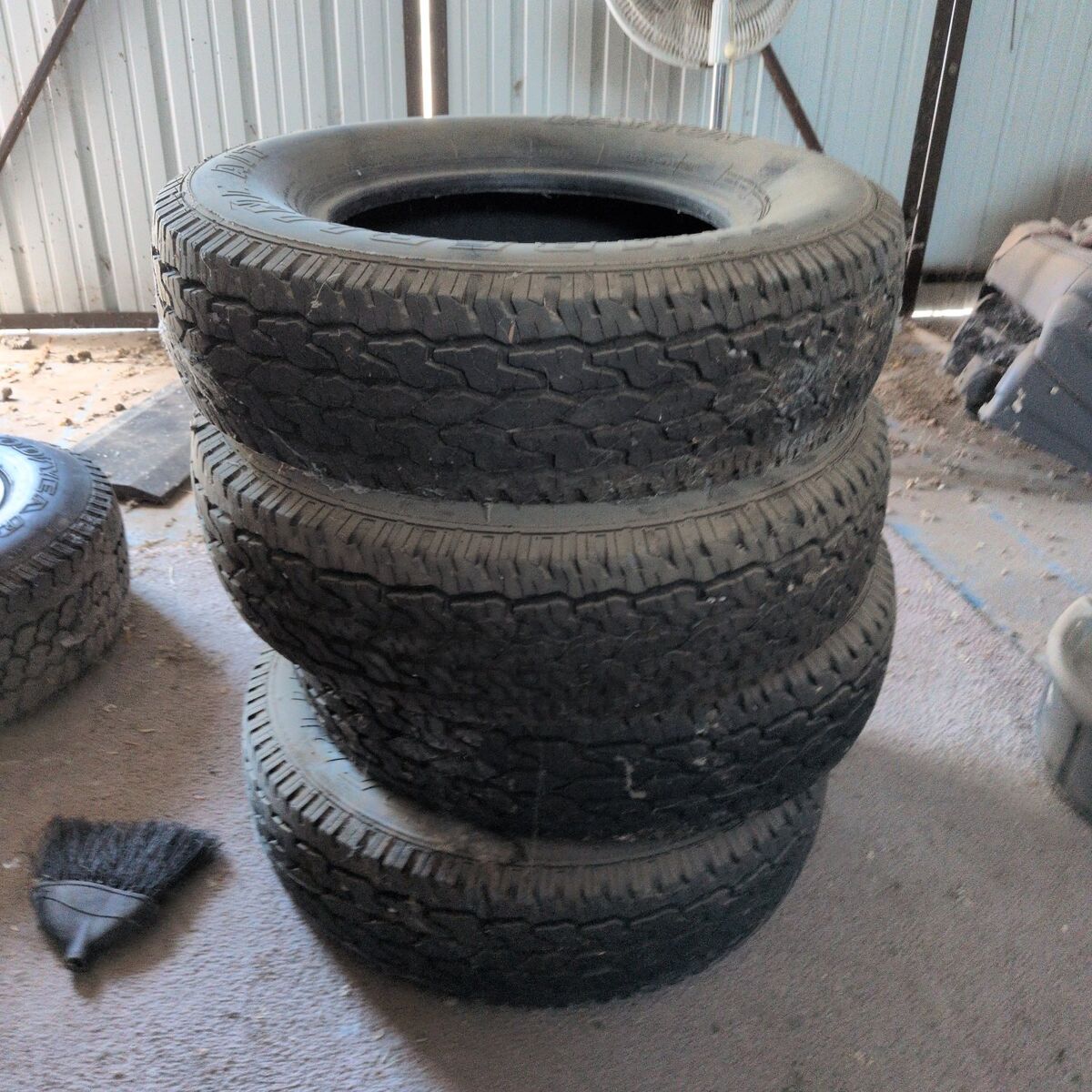 dayton timberline a/t lt225/75/r16 tires set of 4