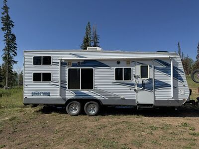 Clean Sandstorm T226SLR Toy Hauler