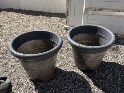 20" Round Planters