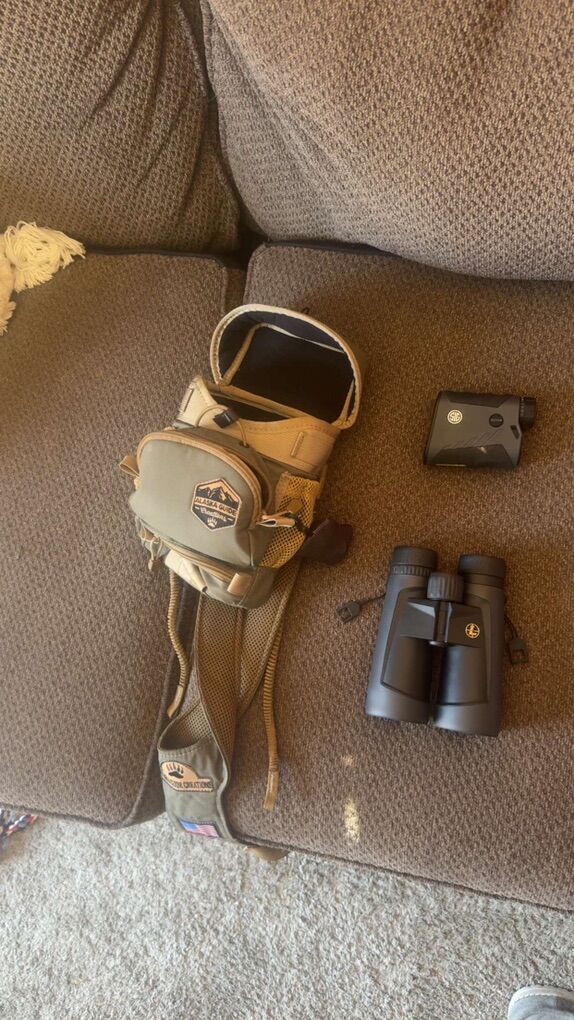 Binos Rangerfinder And Harness