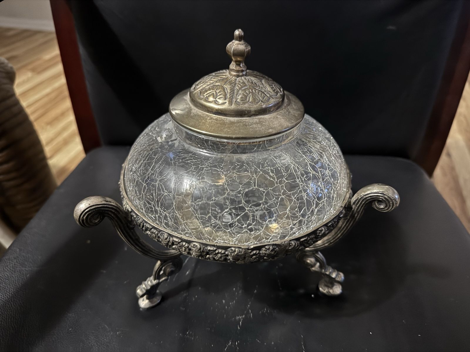 Main image 16