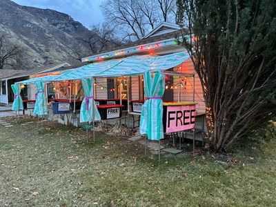 Free Items Left Over From Estate Sale