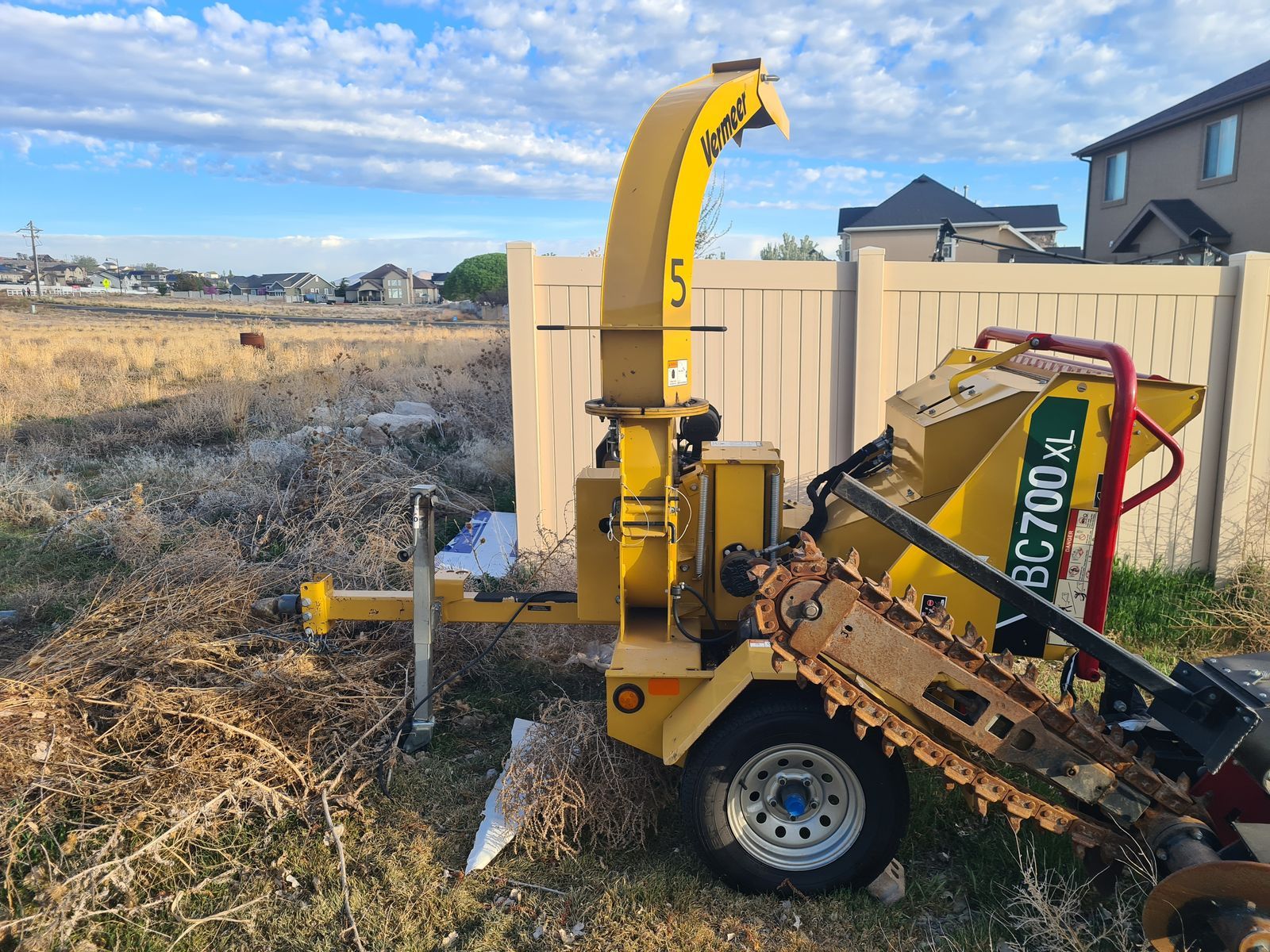 Vermeer BC700XL Brush Tree chipper