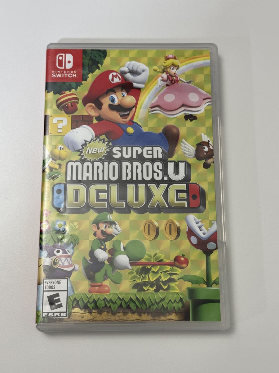 Nintendo Switch Game / Super Mario Bros U Deluxe