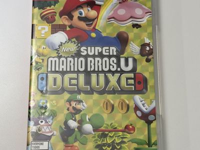 Nintendo Switch Game / Super Mario Bros U Deluxe