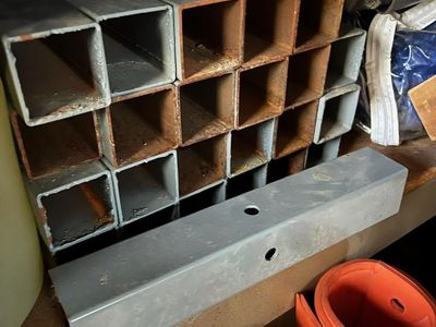 Short pieces of square tube pipe steel