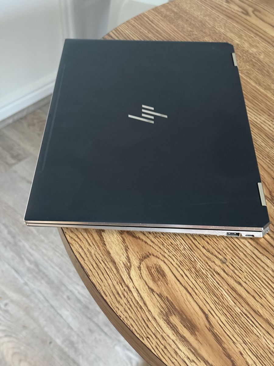 Main image 6