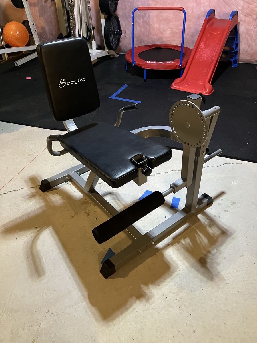 Soozier Adjustable Leg Extension & Curl Machine - Strength Training Home Gym Equipment
