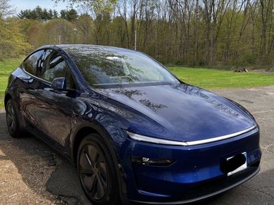 2026 Tesla Model Y Premium