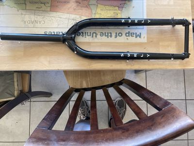 Surly rigid fork for 29” bike