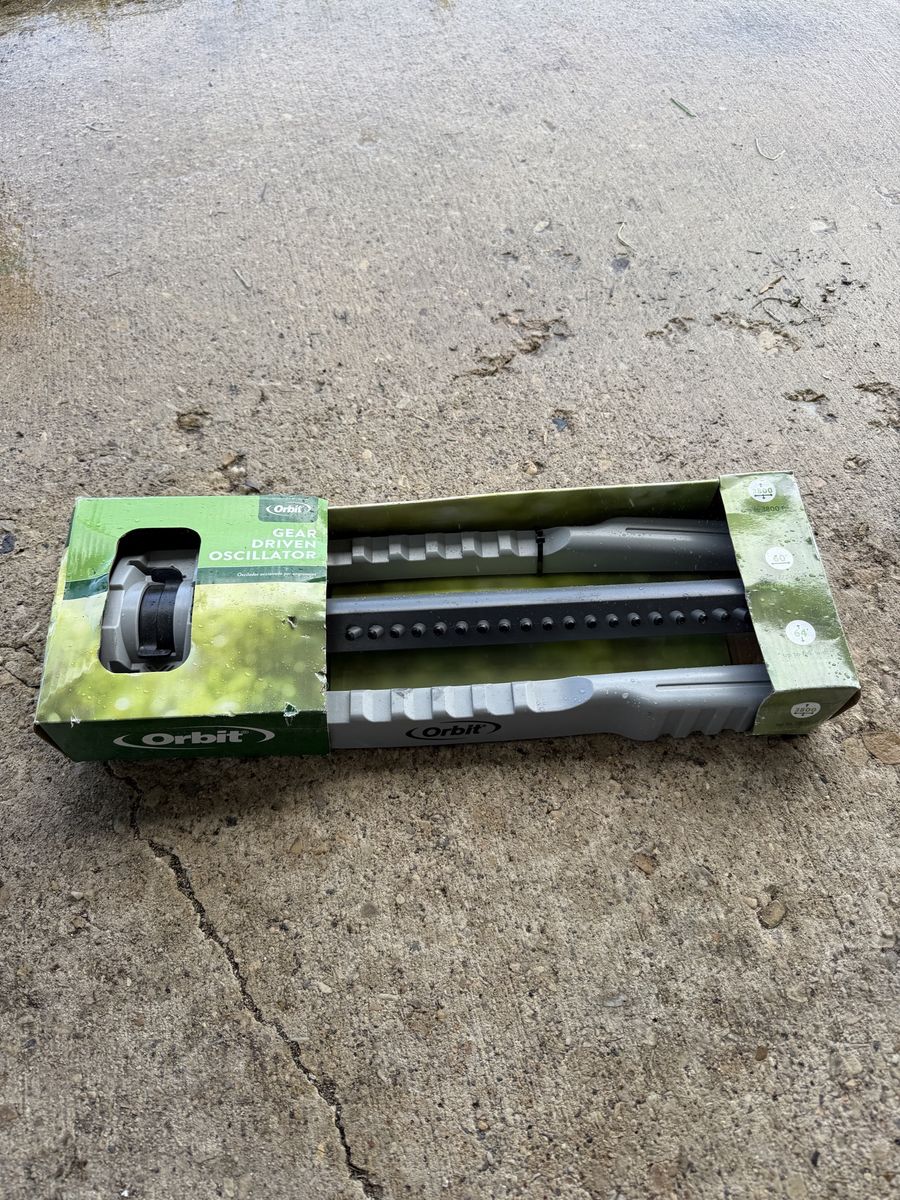 Orbit Pro Series metal oscillating oscillator, Lawn Sprinkler; Condition: New