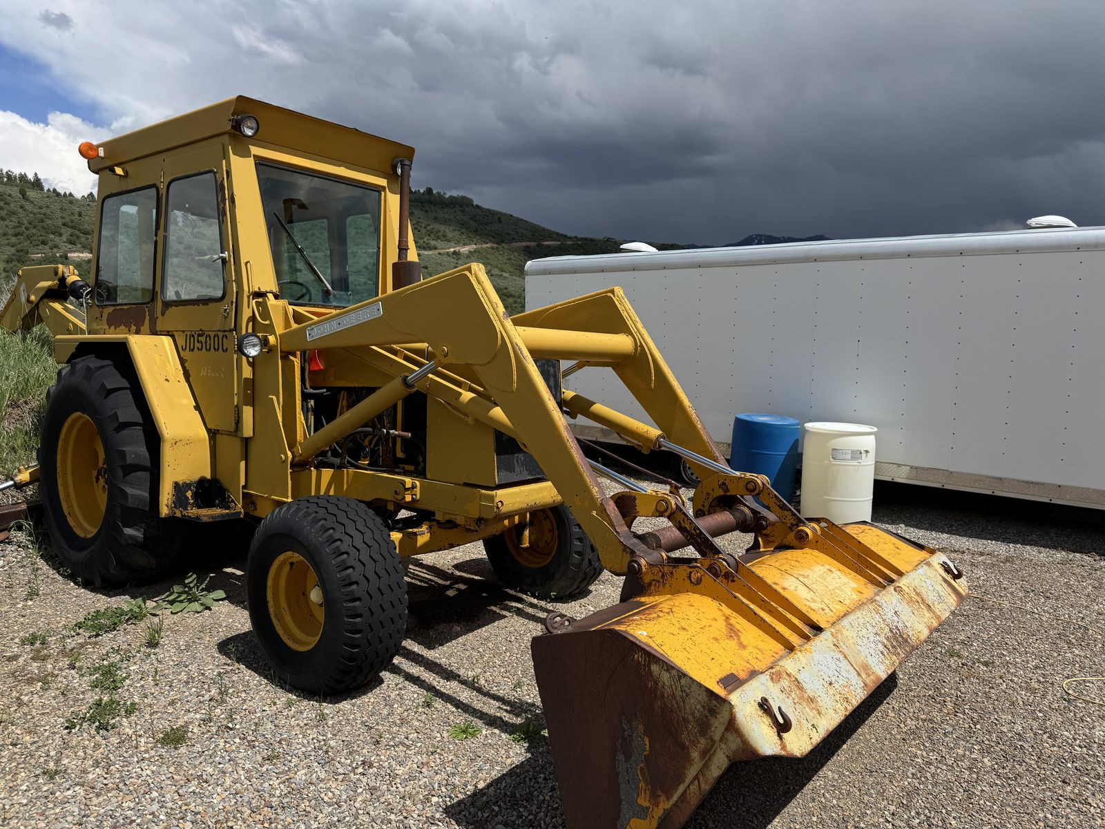 JOHN DEER JD 500C BACKHOE AND LOADER