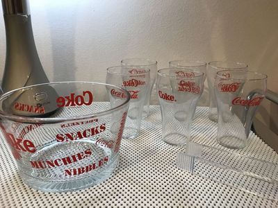 Coke/Coca Cola 8 piece Set -Snack/Ice Bowl. 6 Glasses and Tongs Brand New, Vintage or
