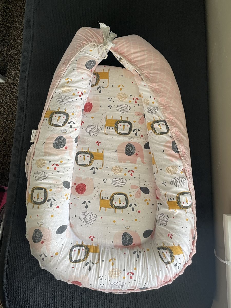 Baby lounger