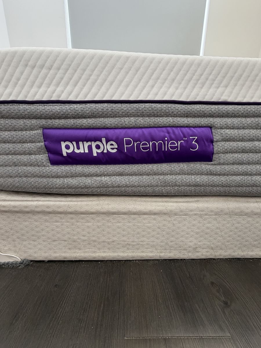 Purple Premier 3 Queen Mattress - GelFlex Grid for pressure relief and support, excellent condition