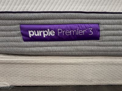 Purple Premier 3 Queen Mattress - GelFlex Grid for pressure relief and support, excellent condition