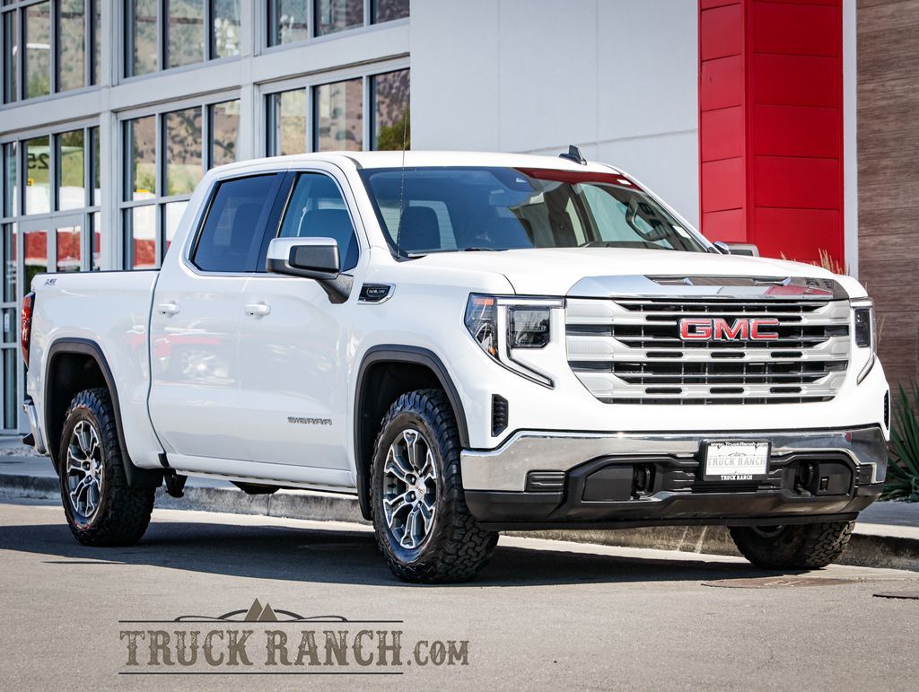 2024 GMC 1500 SLE