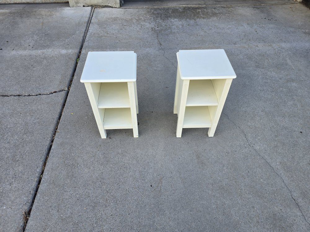 Set of 2 White Wooden Nightstands with Open Shelving