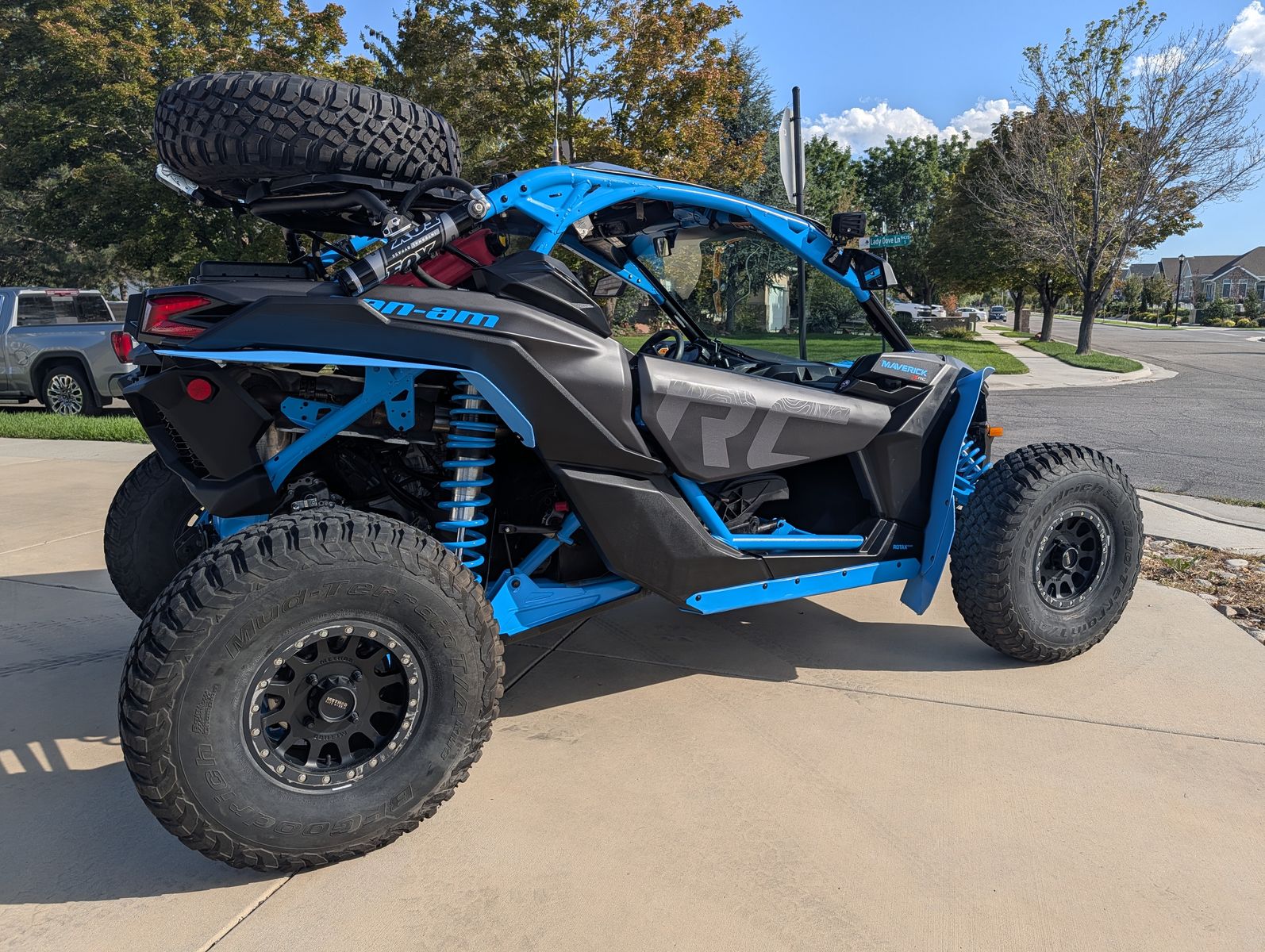 2019 Can-Am Maverick X3 X rc Turbo R 72” + Aluminum Trailer – 1,160 Miles / 93 Hours